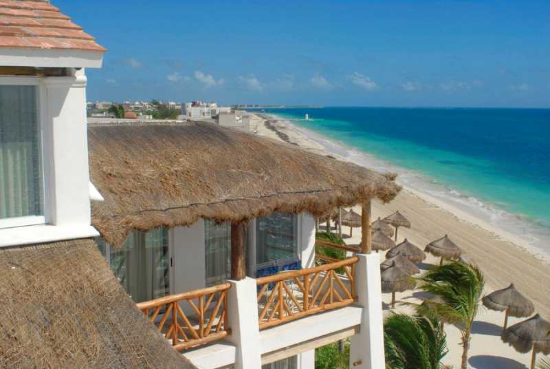 Panoramic view of Ceiba del Mar