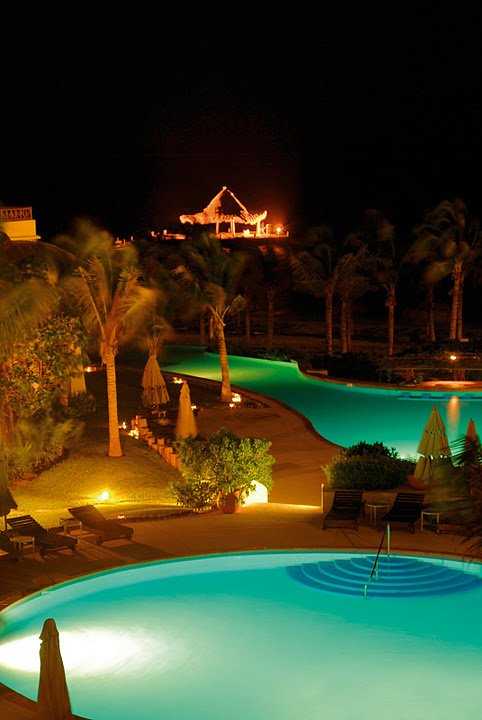 Nighttime view of Desire Pearl