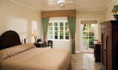 Royal Garven Room - Breezes Rio Bueno