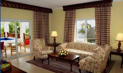 Plunge Pool Veranda 1 Bedroom Suite - Breezes Runaway Bay